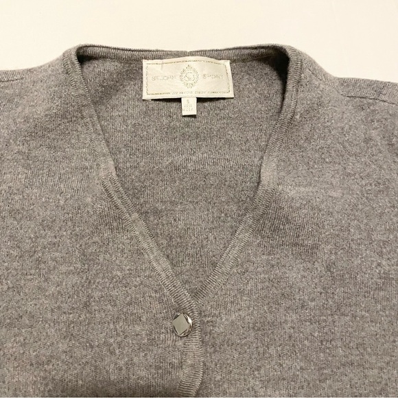 St John Sport by Marie Gray Cardigan Sweater Size Small - Picture 4 of 16